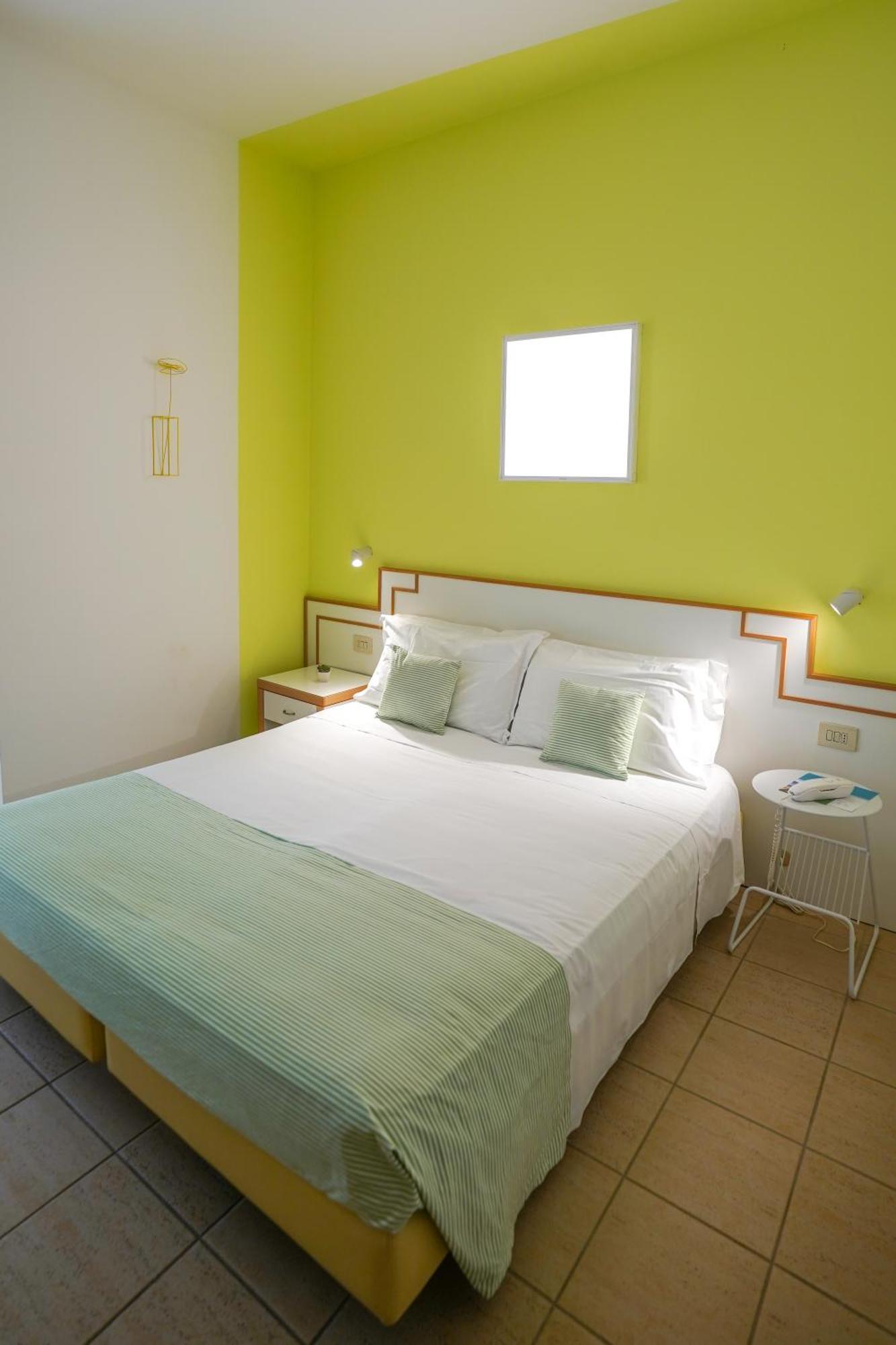 Albergo Punta De L'Est Francavilla Al Mare Exterior foto