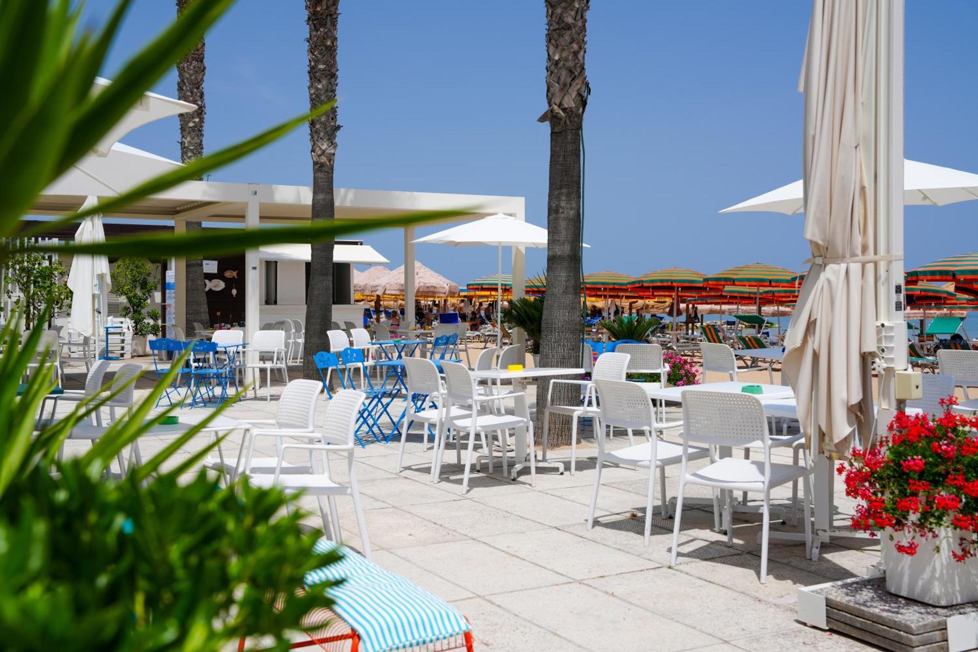 Albergo Punta De L'Est Francavilla Al Mare Exterior foto