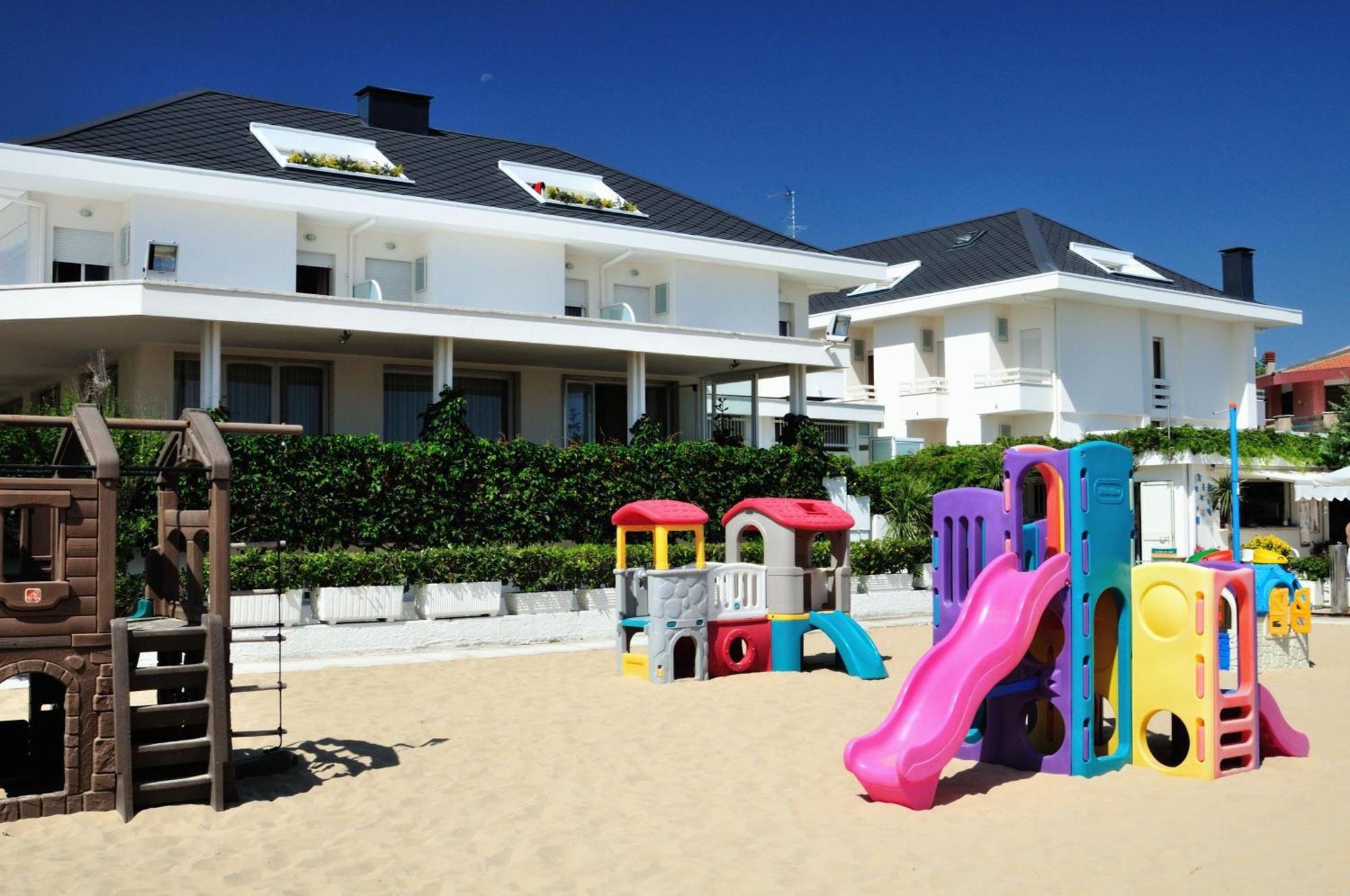 Albergo Punta De L'Est Francavilla Al Mare Exterior foto