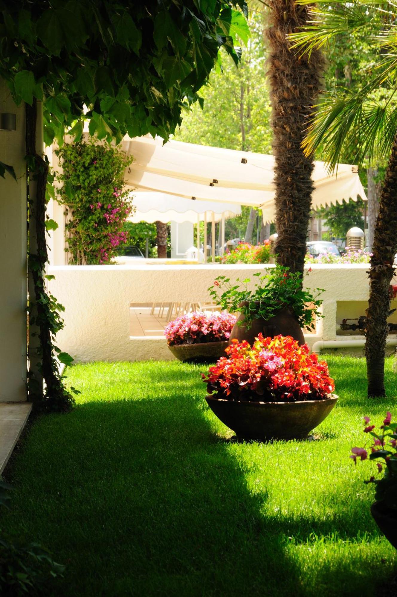 Albergo Punta De L'Est Francavilla Al Mare Exterior foto