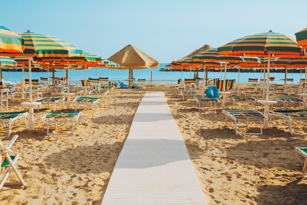 Albergo Punta De L'Est Francavilla Al Mare Exterior foto